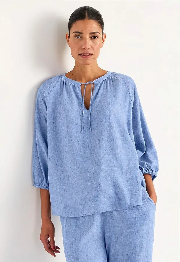 Blus i viskos- och linnemix