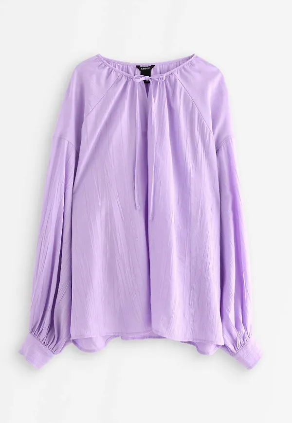 Blus i viskosblandning