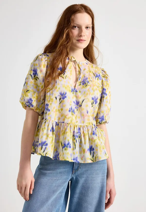 Blus med ballongärm