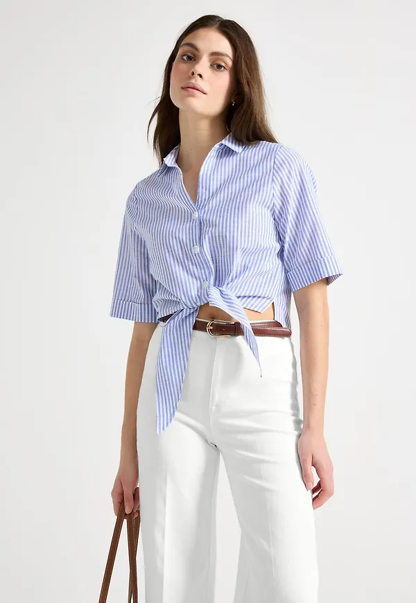 Blus med knytmidja