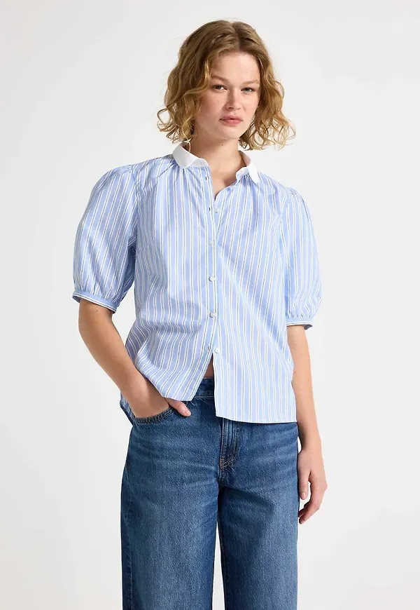 Blus med puffärmar