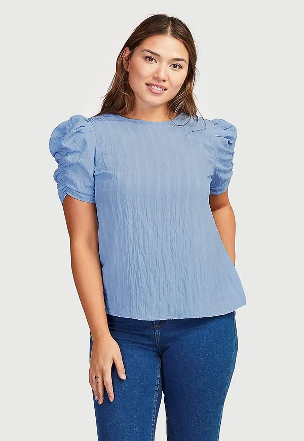 Blus med rynkad puffärm