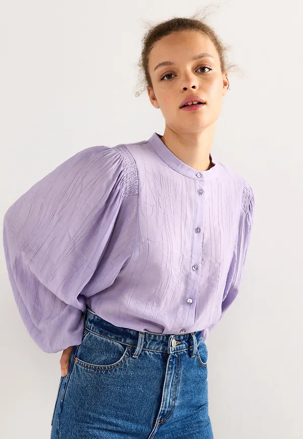 Blus med vid ärm