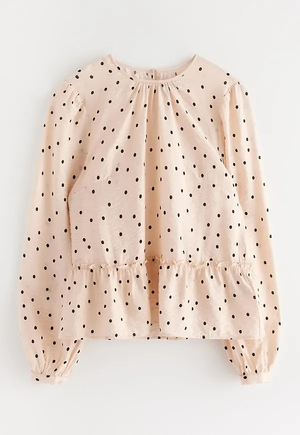 Blus med volangkant