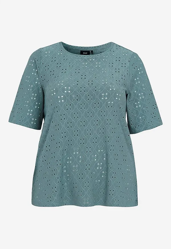 Blus Naiomi