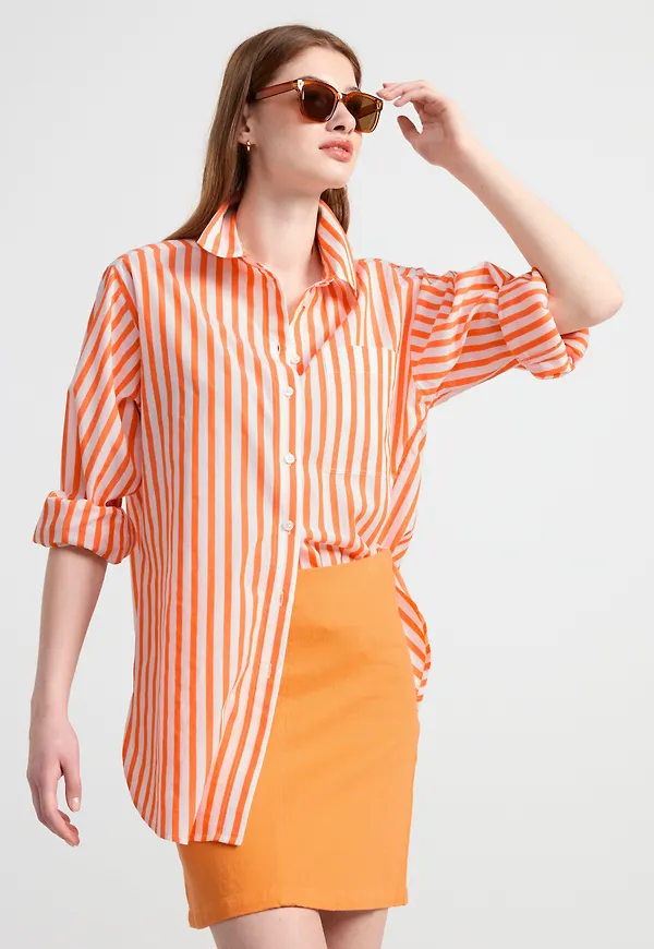 Bomullsskjorta i oversize-modell