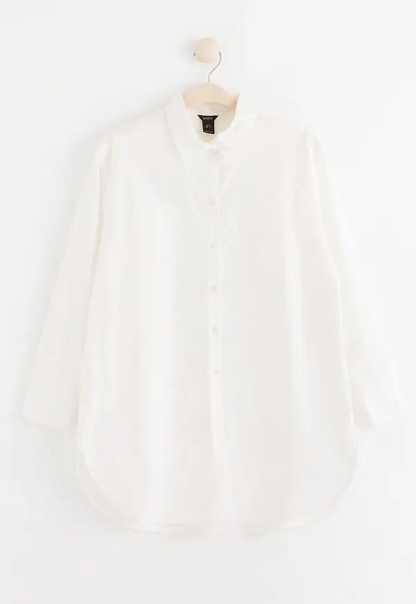 Bomullsskjorta i oversize-modell