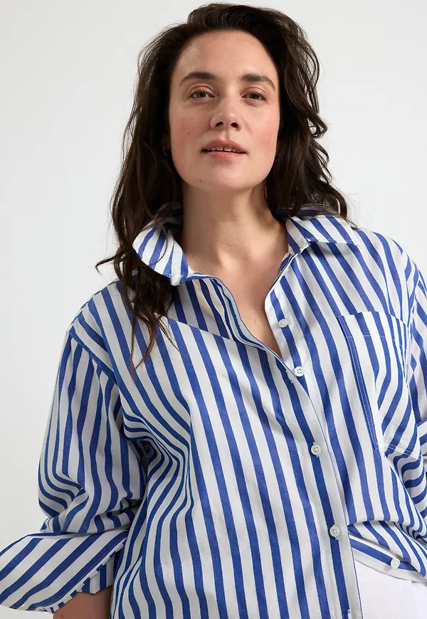 Bomullsskjorta i oversize-modell