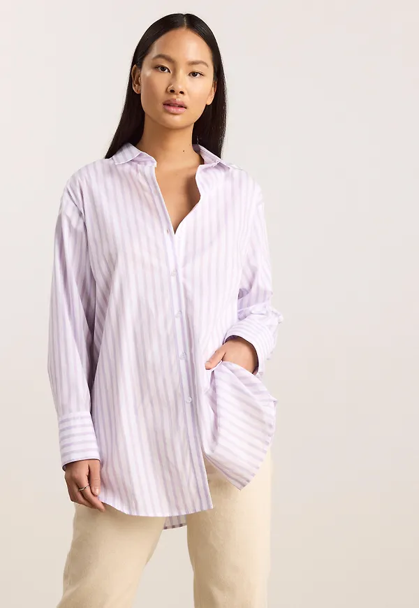 Bomullsskjorta i oversize-modell