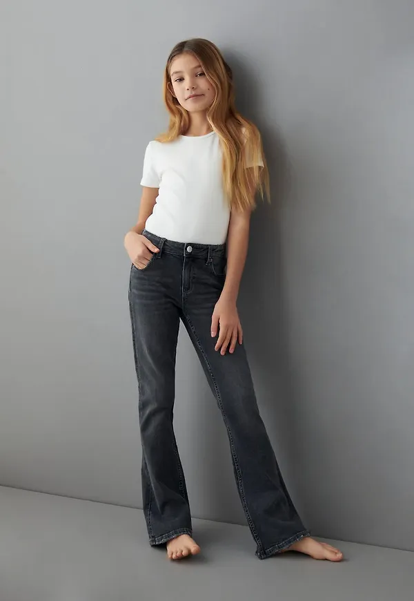 Bootcut jeans