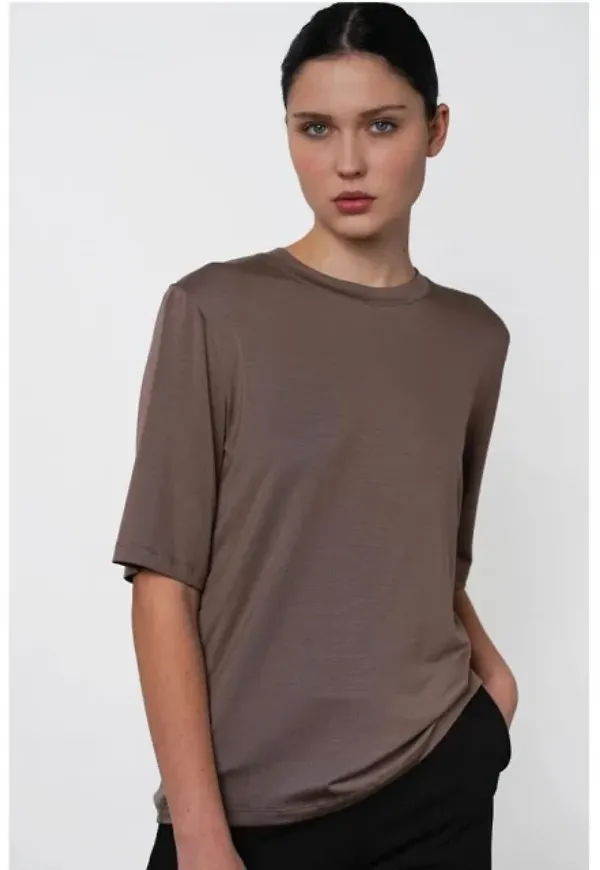 Bottas Tee - Deep Taupe
