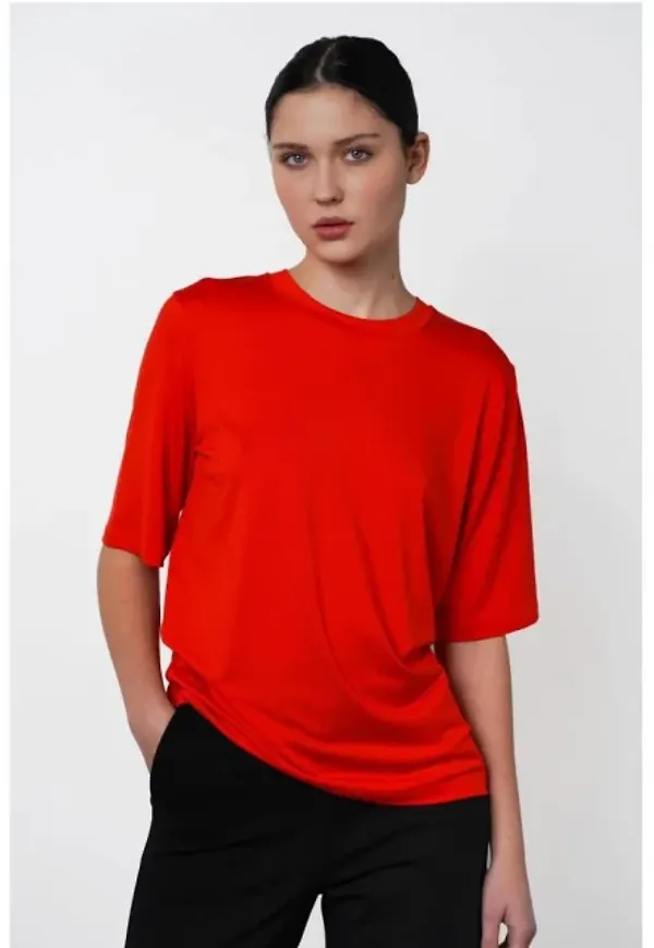 Bottas Tee - Scarlet