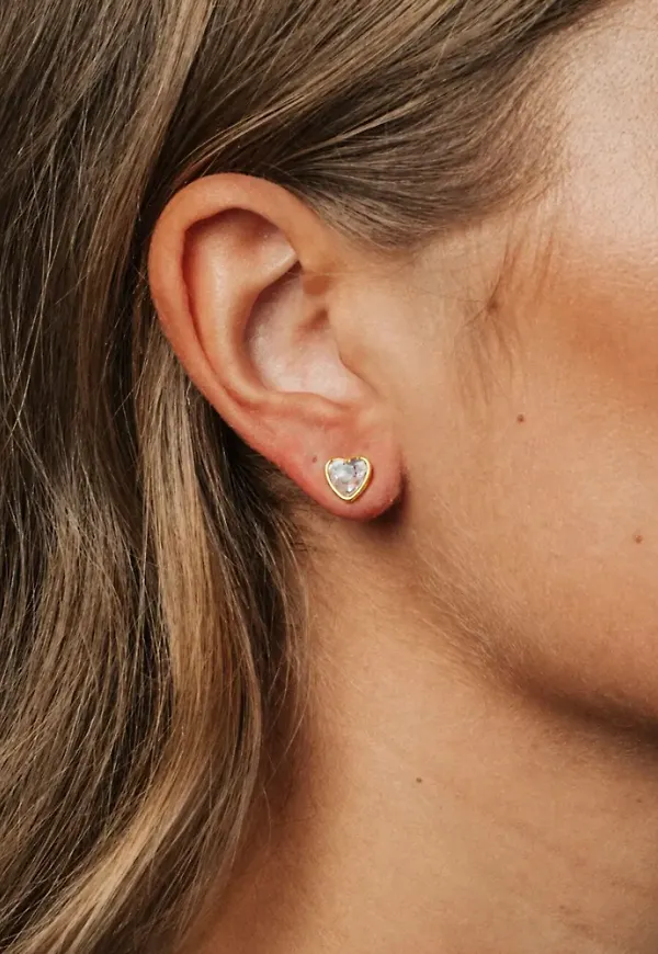 BOW19 - Guld - Heart Stud Mini