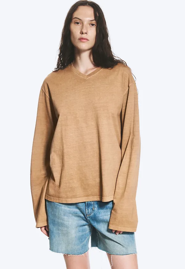 Boxy V-neck Long-sleevd T-shirt