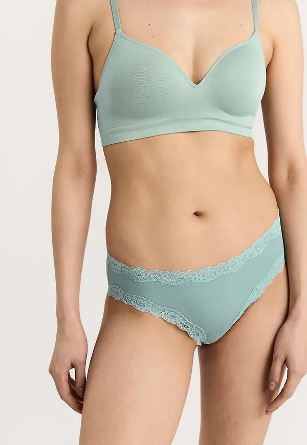 Brazilian low trosa