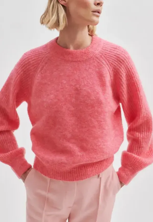 Brookline Knit O-neck