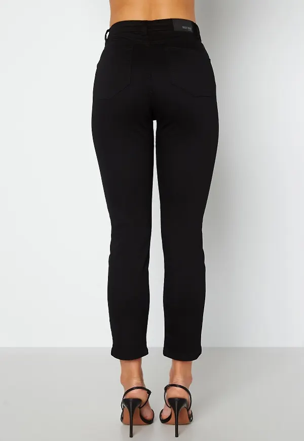 Bubbleroom Care Tanja Cropped Jeans Black 34