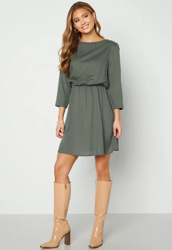 Bubbleroom Care Winny Dress Dusty green M