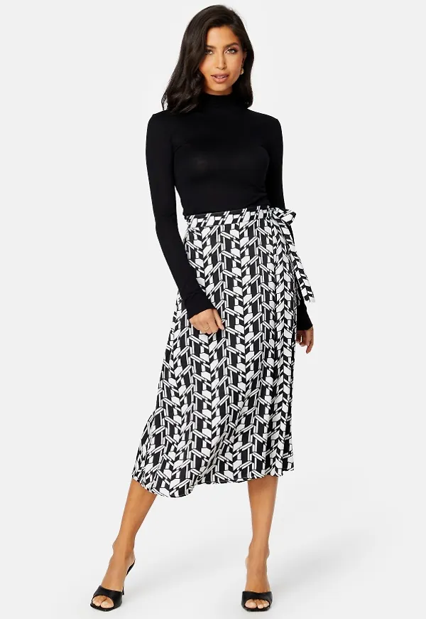 BUBBLEROOM CC Wrap skirt Patterned 34