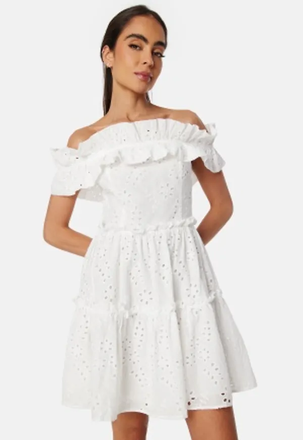 Bubbleroom Occasion Flounce off shoulder dress White XL