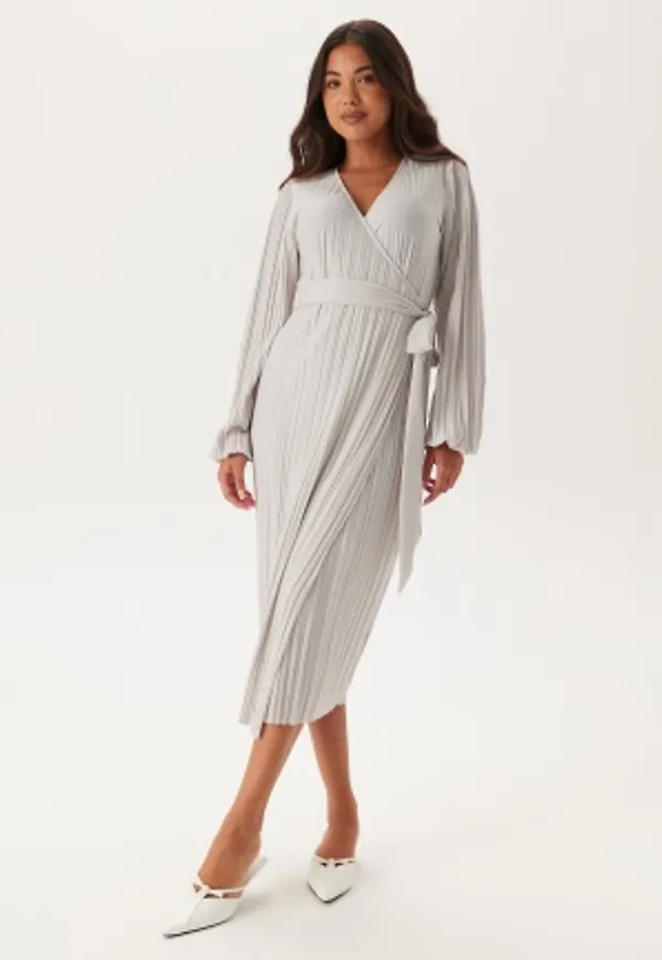 BUBBLEROOM Pleated Wrap Dress Light beige XS