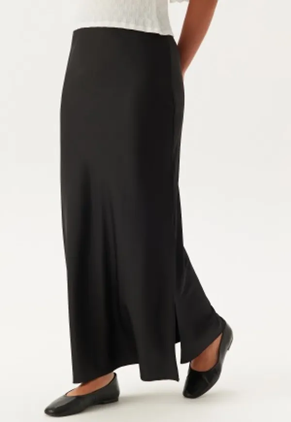 BUBBLEROOM Slit Satin Maxi Skirt Black 34