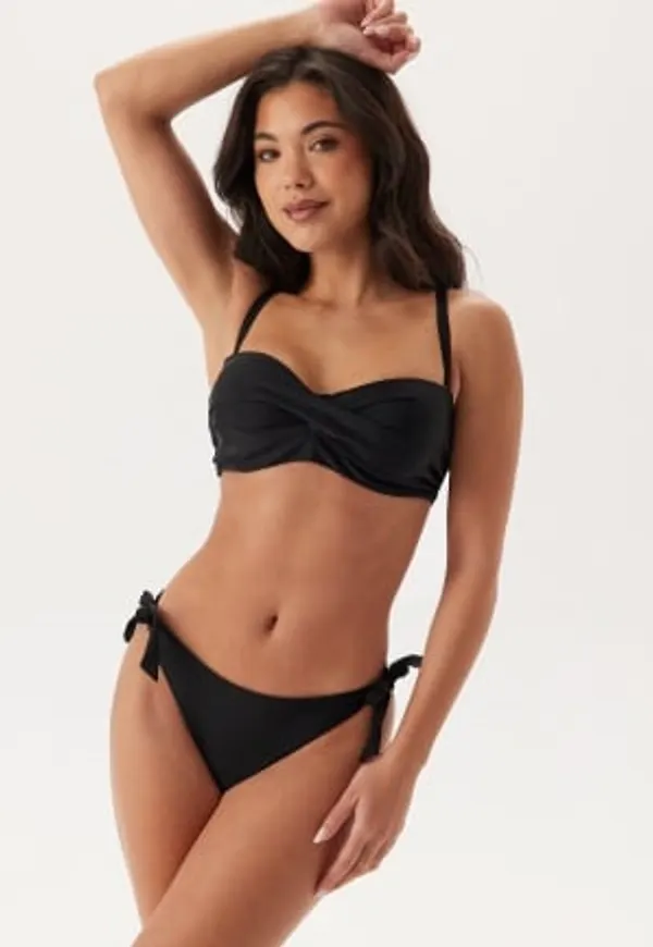 BUBBLEROOM Twisted Bikini Top Black 70A