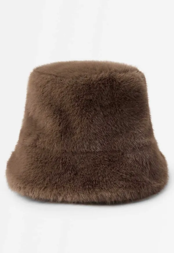 Bucket hat i fuskpäls