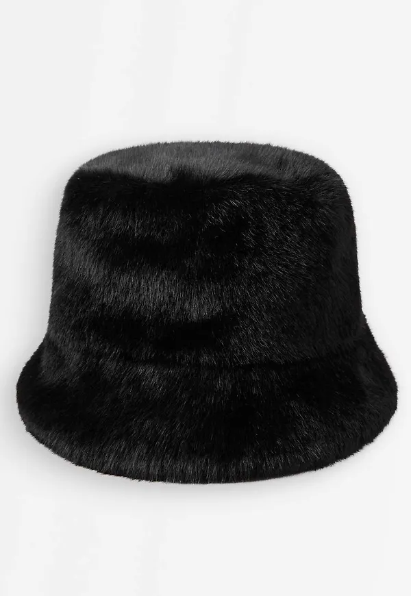 Bucket hat i fuskpäls