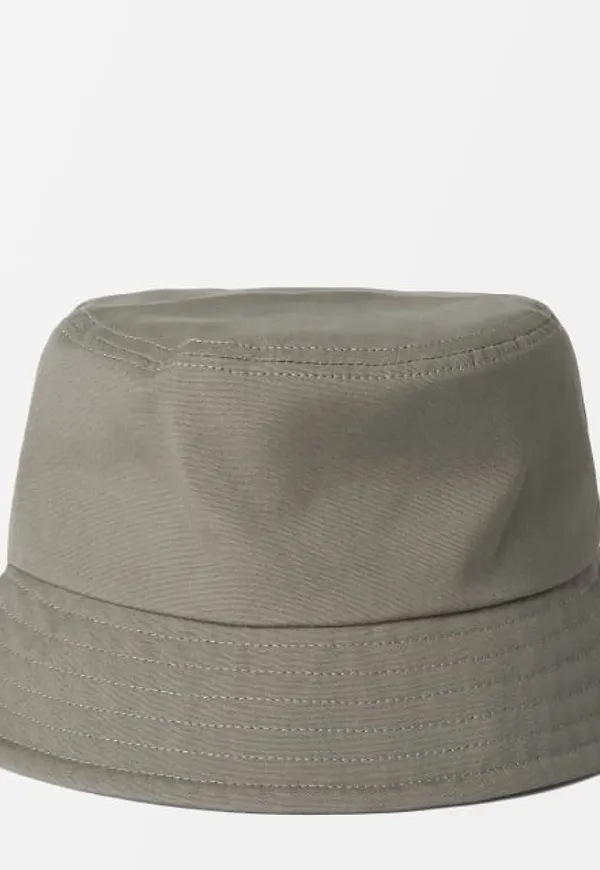 Buckethat