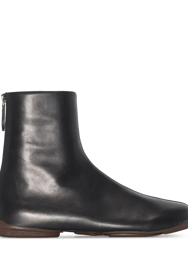 Burberry ankelboots i läder - Svart