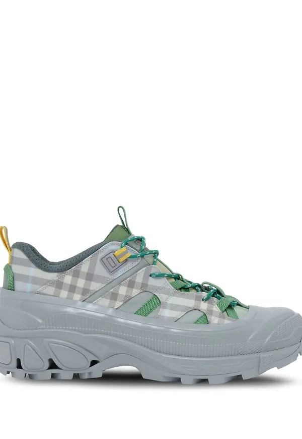 Burberry Arthur rutiga sneakers - Grå