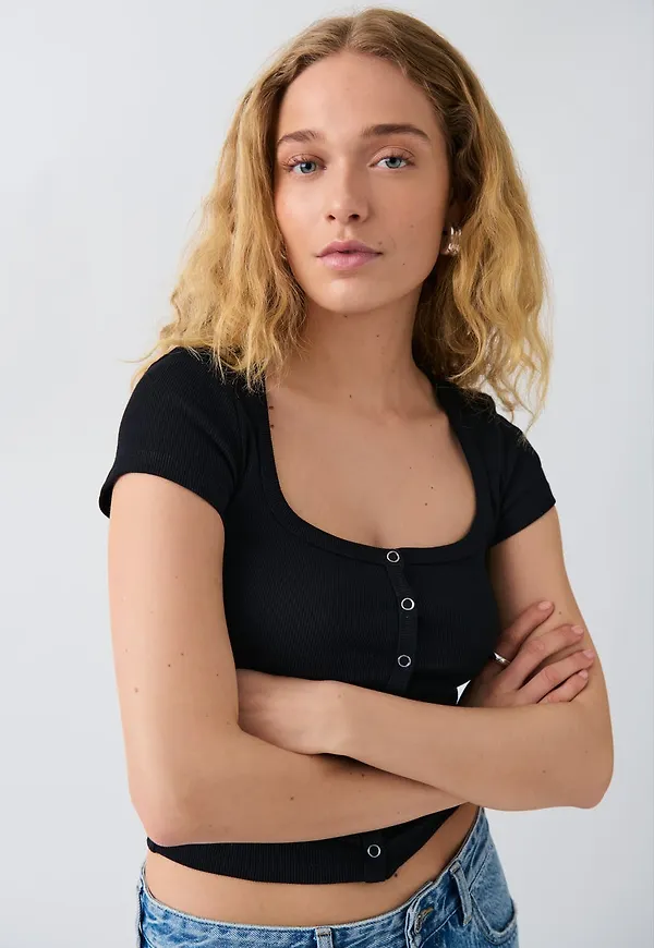 Button down top
