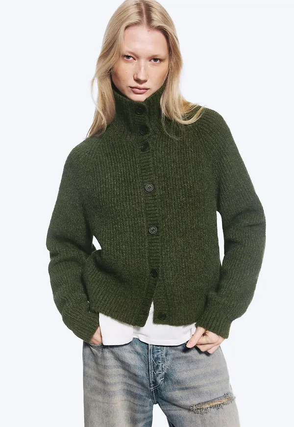 Buttoned cardigan