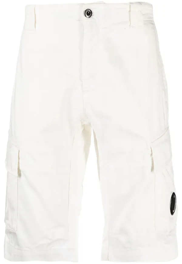 C.P. Company cargoshorts med linsdetalj - Vit