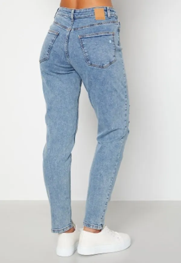 Pieces Kesia Mom HW Ankel Light Blue Denim M