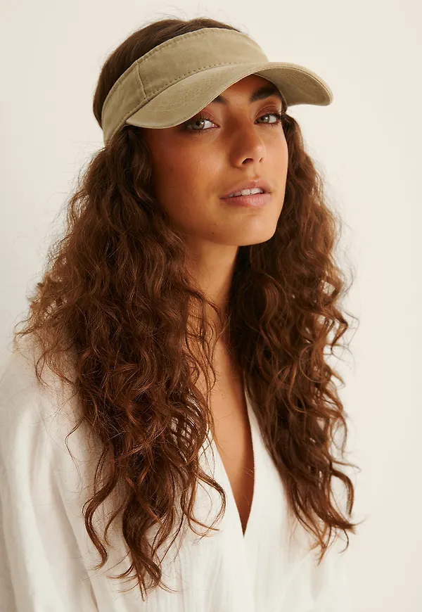 NA-KD Accessories Tvättadt Denimsolskydd - Beige