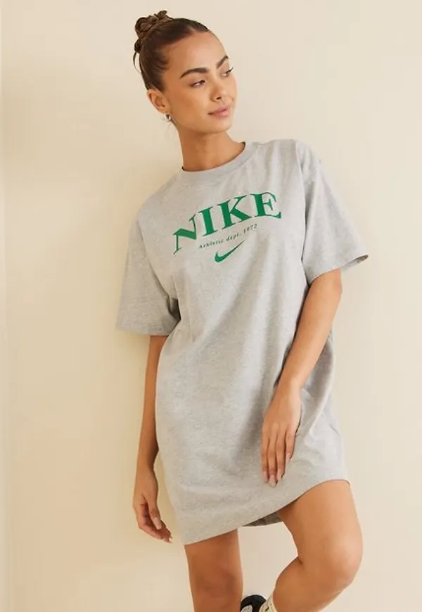Nike W Nsw Ss Dress Gfx T-shirtklänningar
