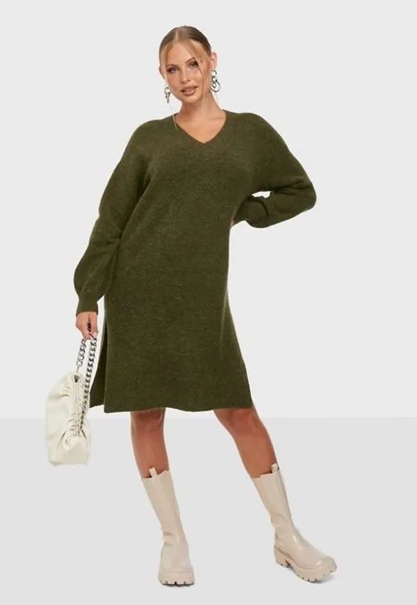 Vero Moda Vmkatiequeen L/S V-Neck Dress Ga Stickade klänningar Dark Olive