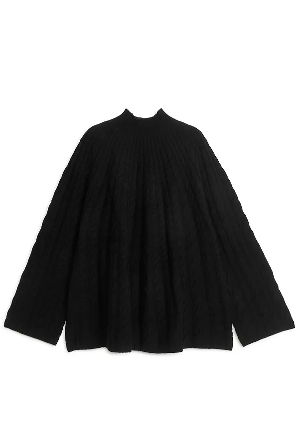 Cable-Knit Wool Jumper - Black