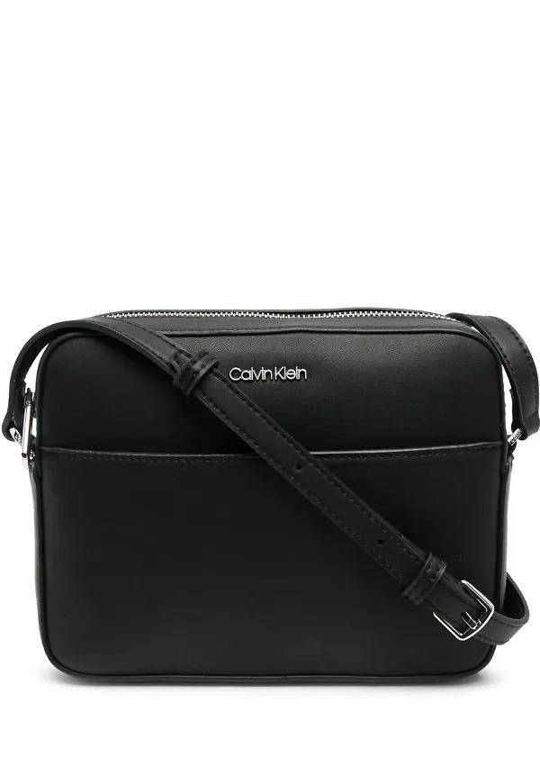 Calvin Klein CK Must axelremsväska - Svart