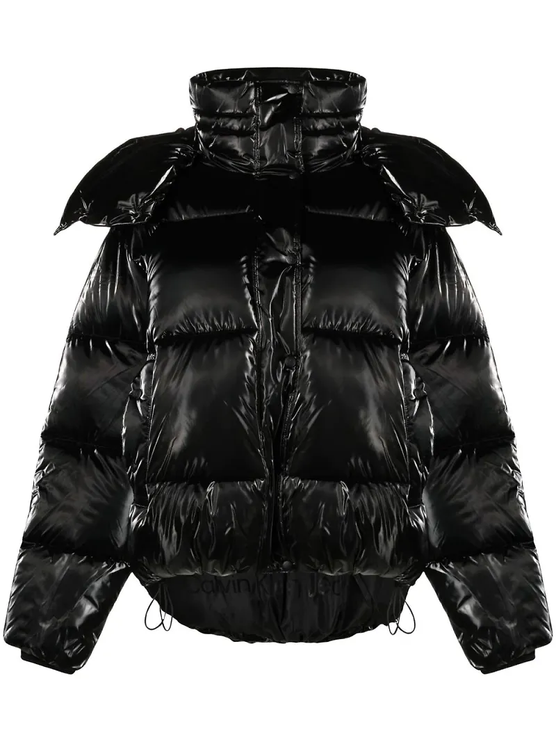Calvin Klein Jeans glansig puffjacka i oversize-modell - Svart