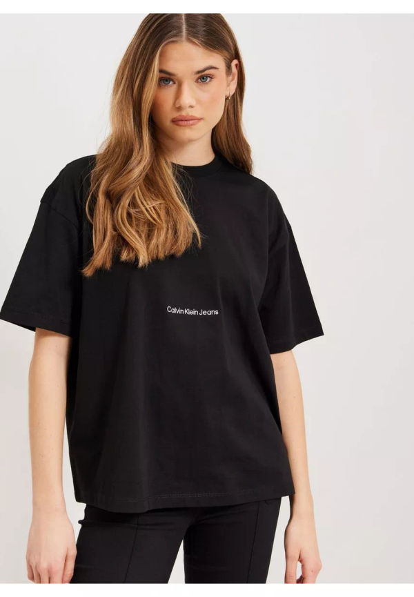 Calvin Klein Jeans Institutional Boyfriend Tee Oversized t-shirts Black