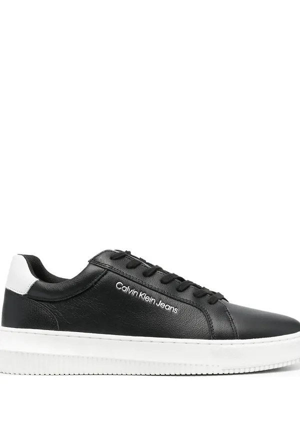Calvin Klein låga lädersneakers - Svart