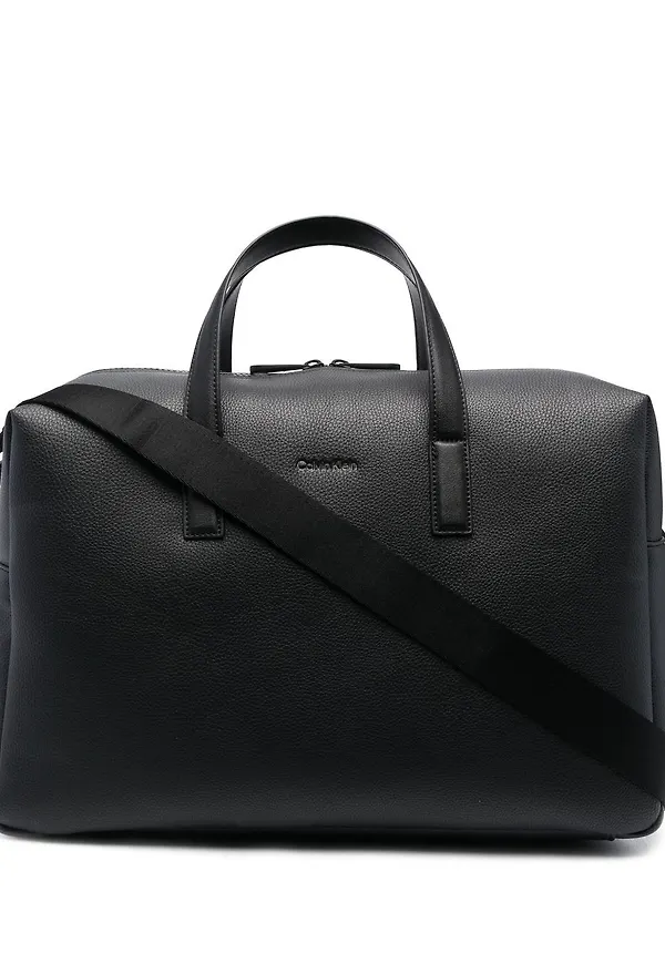 Calvin Klein Must Weekender weekendväska - Svart