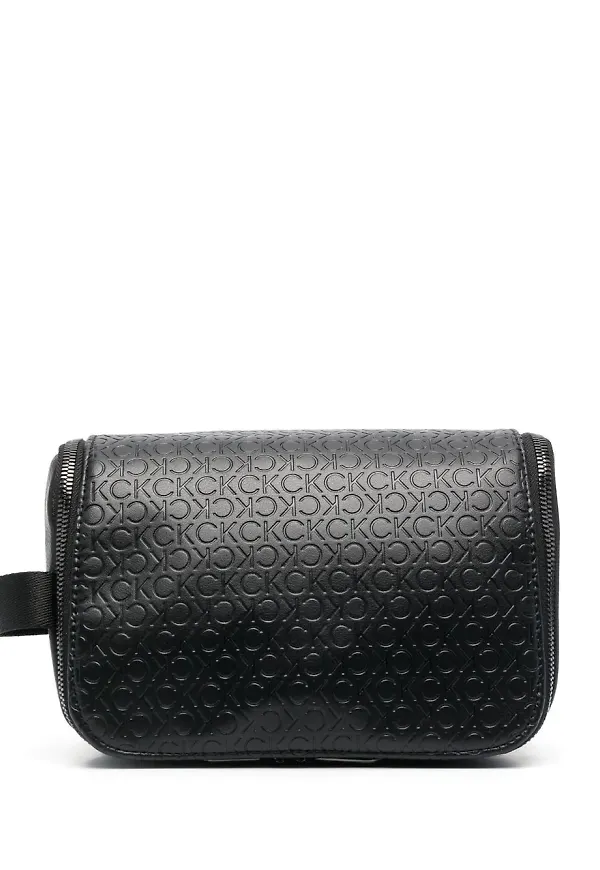 Calvin Klein necessär med präglat monogram - Svart