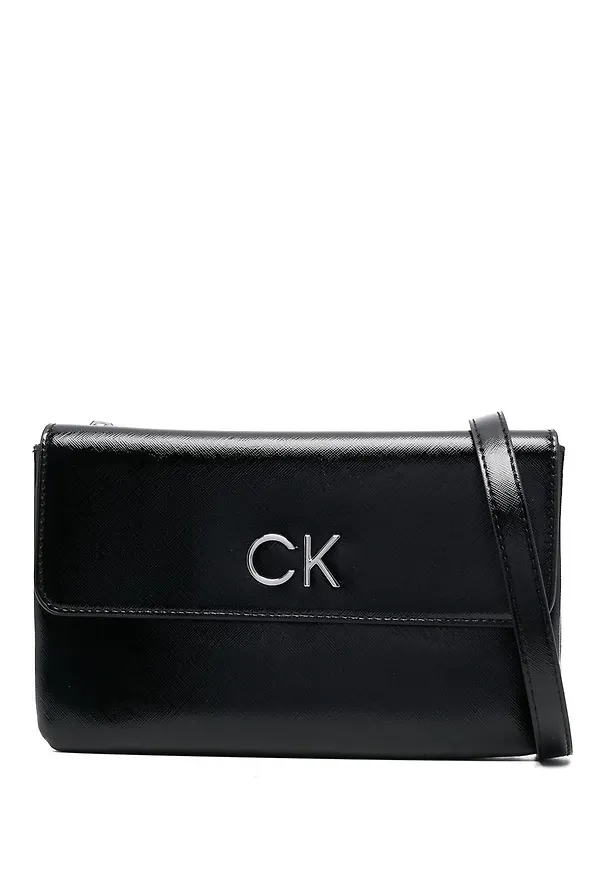 Calvin Klein Re-Lock axelremsväska - Svart