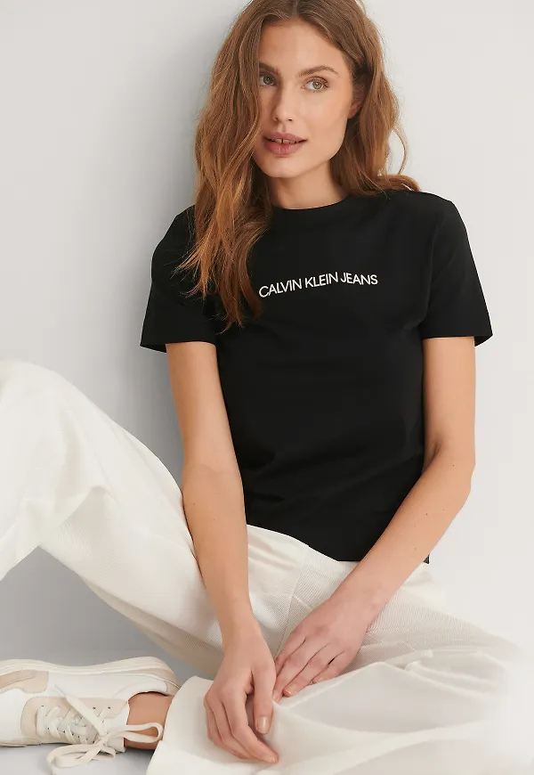 Calvin Klein Shrunken Institutional Tee - Black
