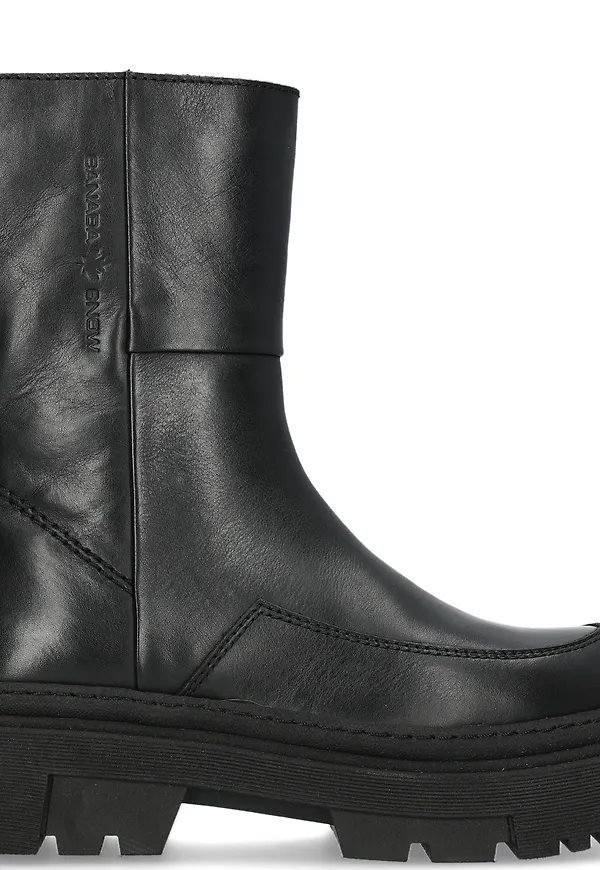 Canada Snow Women's Mount Mitzi Mid Boot Black