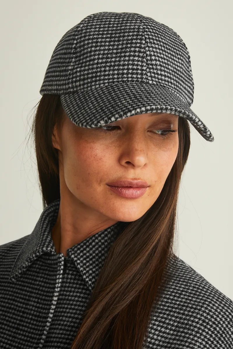 Carla cap